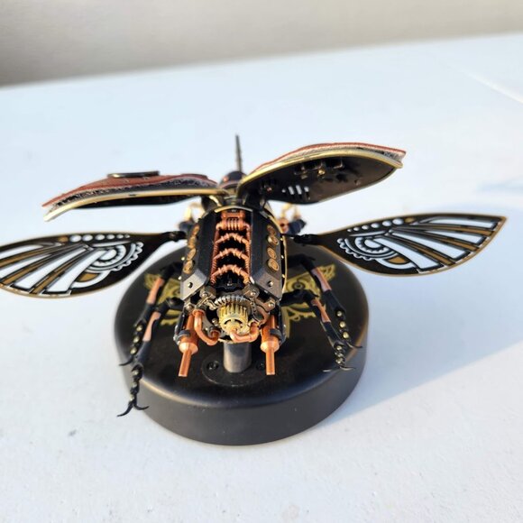 New Electric Insect Metal Desk Decor Toy Rhinoceros Beetle Flapping Wings Steam - Picture 15 of 15